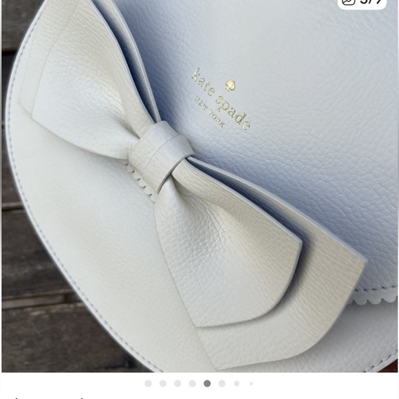 Like new Kate Spade Vanderbilt Place
Tegan Bow Crossbody - Picture 4 of 15